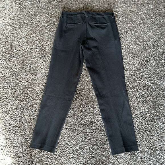 Liverpool pants
Size 10/30
Color grey - Picture 3 of 6